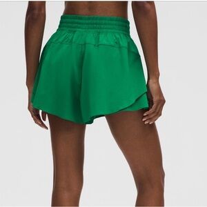 lululemon Shake It Out High Rise Green Shorts. 2.5”